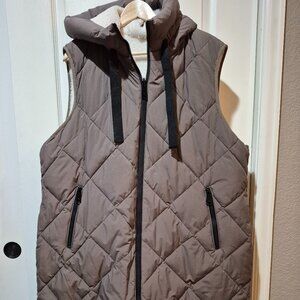 Koolaburra by UGG Women's Reversible Puffer/Sherpa Long Vest - Size XXL - EUC